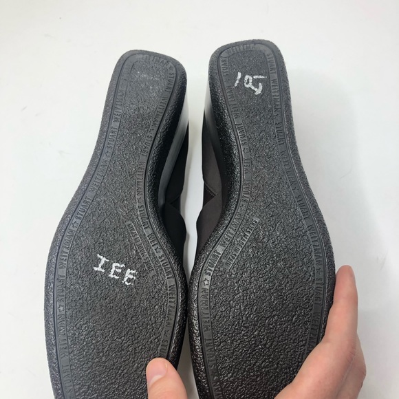 Stuart Weitzman loafer style dress shoes - Picture 8 of 8